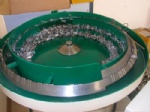 Explosion-proof parts feeder